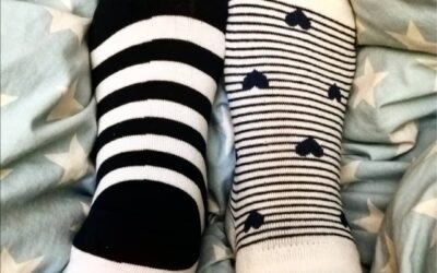 Денес облечете различни чорапи во знак на поддршка на лицата со Даунов синдром